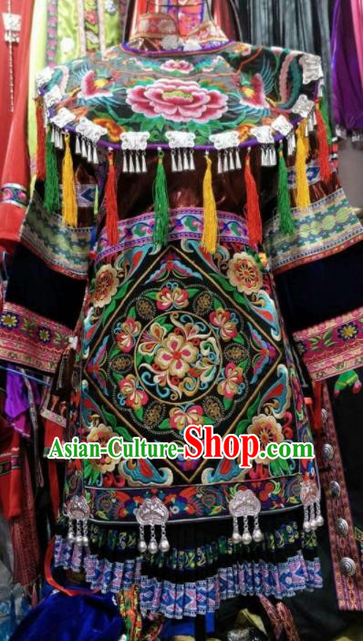 Traditional Chinese Dong Minority Costumes Embroidered Dress for Women