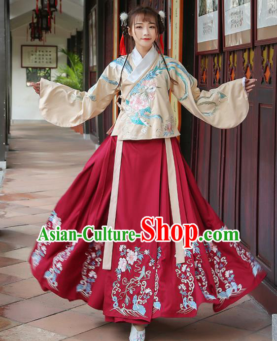 Chinese Ancient Ming Dynasty Princess Embroidered Costumes for Rich Women