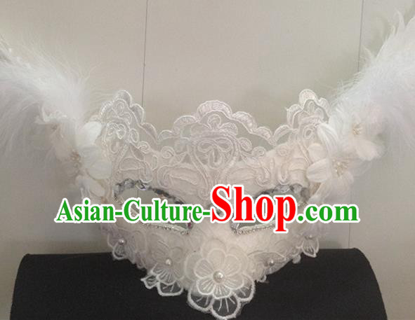 Top Halloween Accessories Brazilian Carnival Catwalks White Feather Face Masks for Women