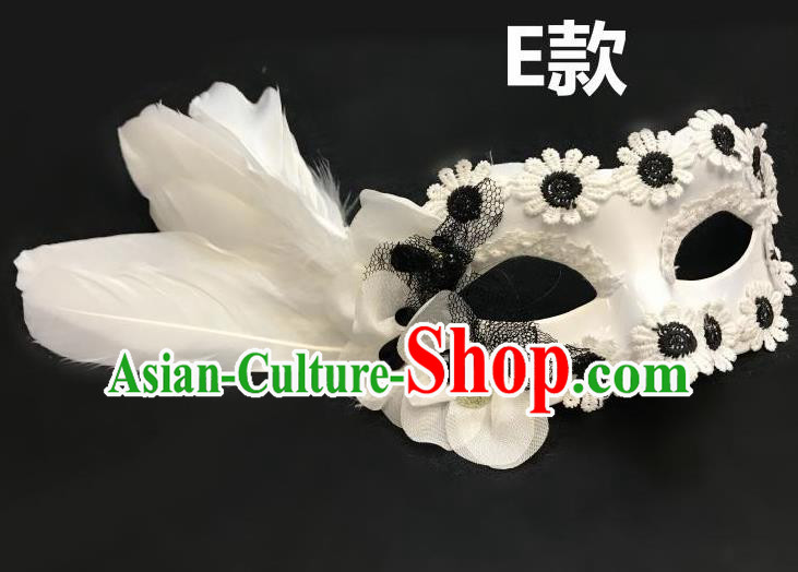 Top Halloween Cosplay Fancy Dress Ball White Feather Masks Brazilian Carnival Catwalks Face Mask for Women
