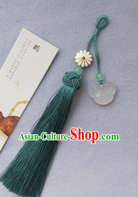 Chinese Traditional Hanfu Green Tassel Brooch Pendant Ancient Cheongsam Breastpin Accessories for Women