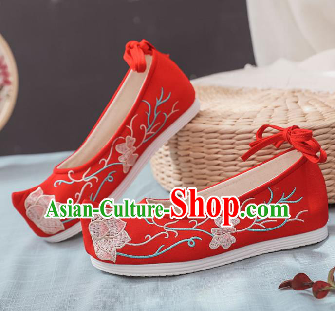 Traditional Chinese Wedding Shoes Opera Shoes Ancient Princess Shoes Hanfu Shoes Red Embroidered Shoes for Women
