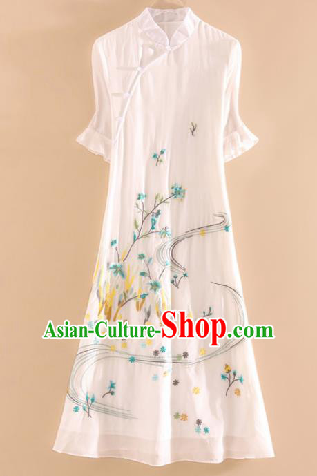 Chinese Traditional Tang Suit Embroidered White Cheongsam National Costume Qipao Dress for Women