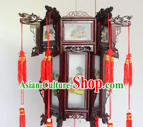 Chinese Traditional Carving Dragon Head Palace Lantern Asian New Year Handmade Lantern Ancient Lamp