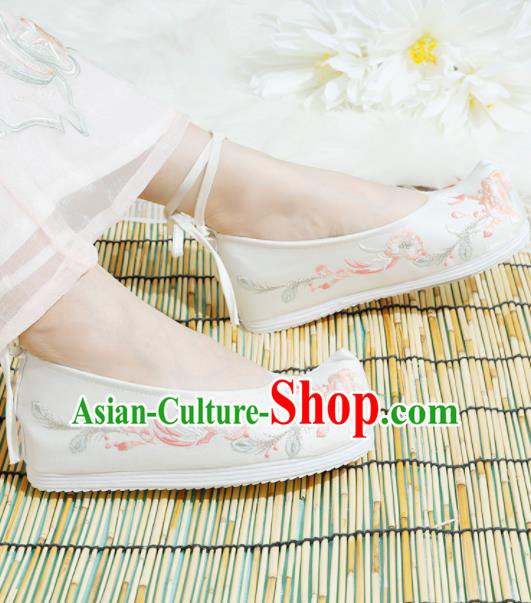 Chinese National White Embroidered Shoes Ancient Traditional Princess Shoes Hanfu Shoes for Women