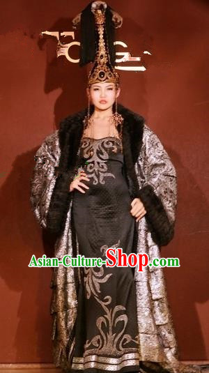 Traditional Chinese Mongol Nationality Grey Costume Mongolian Ethnic Stage Show Dress for Women