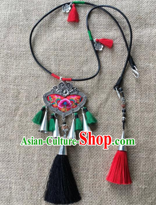 Chinese Traditional Ethnic Red Embroidered Necklace Accessories Nationality Silver Tassel Necklet for Women