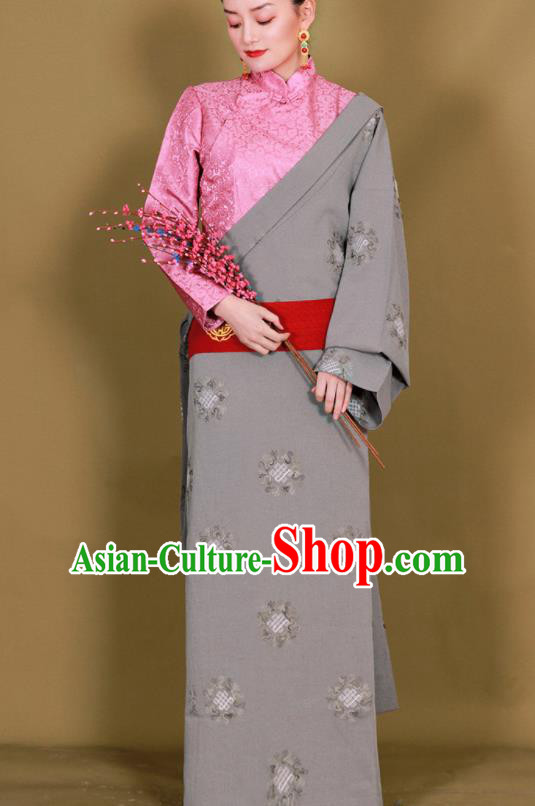 Traditional Chinese Zang Ethnic Grey Guozhuang Dress Tibetan Minority Folk Dance Costume for Women