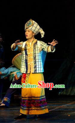 Chinese Thorn Quinoa Flowers Tujia Nationality Yellow Clothing Stage Performance Dance Costume for Men