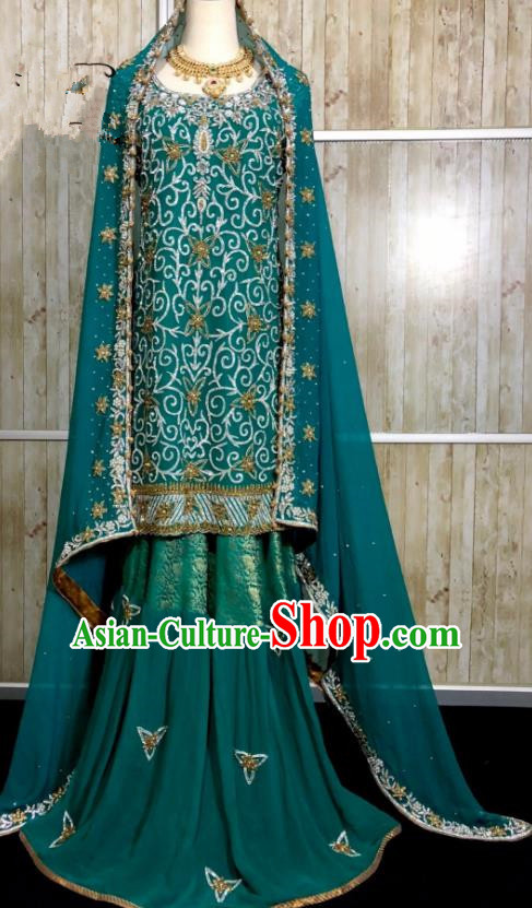 South Asia  Indian Bride Peacock Green Costumes Traditional   India Hui Nationality Wedding Luxury Embroidered Dress for Women