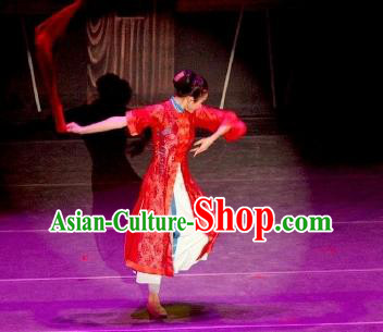 Chinese Female Embroider Folk Dance Fan Dance Red Dress Stage Performance Costume and Headpiece for Women