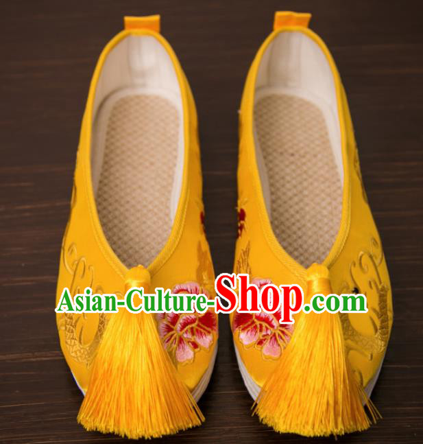 Traditional Chinese Handmade Satin Shoes Hanfu Tassel Shoes Embroidered Peony Dragon Shoes for Women