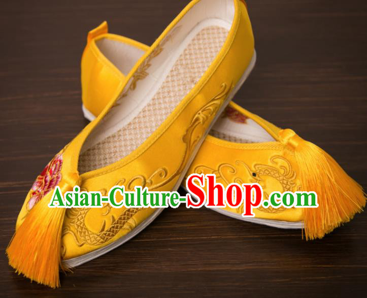 Traditional Chinese Handmade Satin Shoes Hanfu Tassel Shoes Embroidered Peony Dragon Shoes for Women
