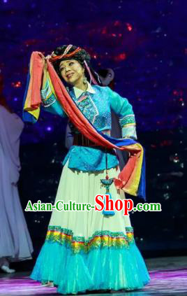 Walking Marriage Chinese Mosuo Minority Folk Dance Dress Stage Performance Dance Costume and Headpiece for Women