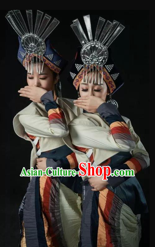 Da Liang Mountains Echo Chinese Yi Nationality Folk Dance Dress Stage Performance Costume and Headpiece for Women