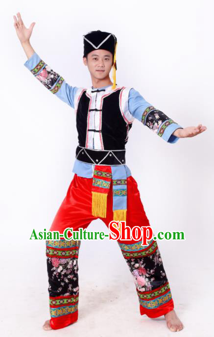 Chinese Traditional Li Nationality Male Costume Ethnic Bridegroom Folk Dance Clothing for Men