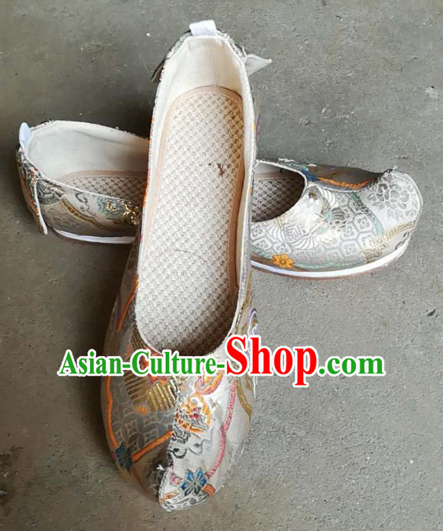 Asian Chinese Traditional Shoes Ancient Song Dynasty Beige Brocade Shoes Hanfu Shoes for Women
