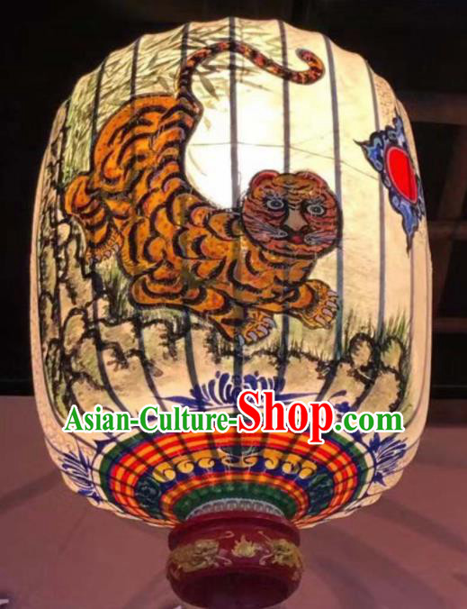 Chinese Traditional New Year Hanging Lantern Handmade Painting Tiger Palace Lanterns