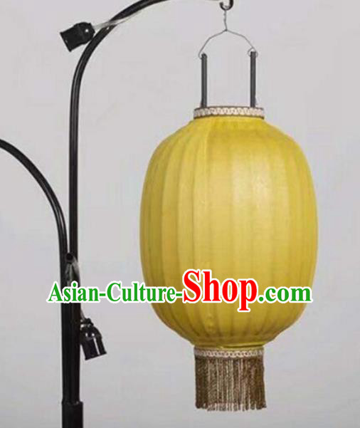 Chinese Traditional Yellow Hanging Lantern Handmade New Year Palace Lanterns