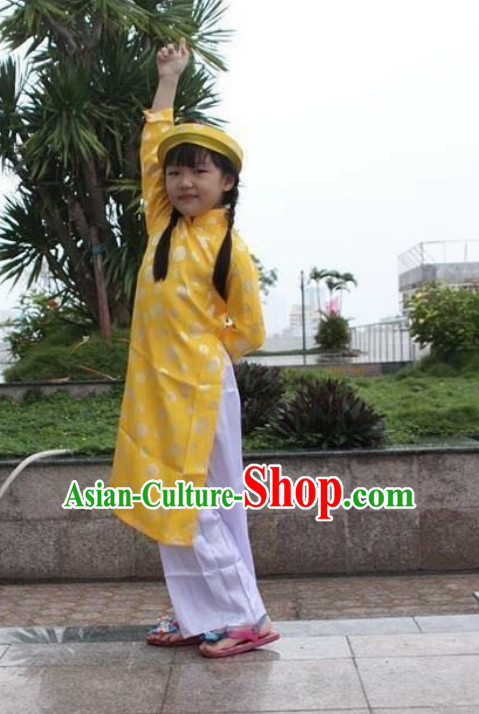 Classical Traditional Vietnam Clothing Complete Set for Children