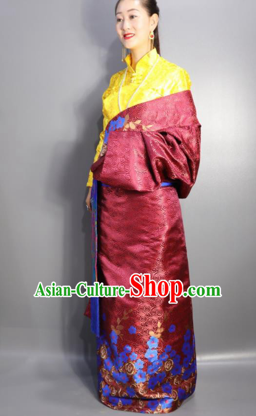 Chinese Traditional Tibetan National Ethnic Wine Red Robe Zang Nationality Wedding Costume for Women