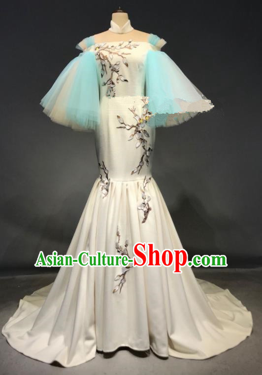 Top Grade Chinese Stage Performance Modern Fancywork White Trailing Dress Brazilian Carnival Costume for Women