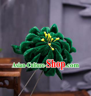 Traditional Chinese Handmade Qing Dynasty Deep Green Velvet Chrysanthemum Hairpins Ancient Imperial Consort Hair Accessories for Women