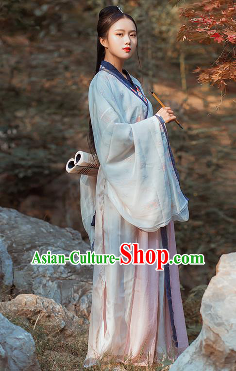 Chinese Jin Dynasty Swordswoman Historical Costume Traditional Ancient Nobility Lady Embroidered Hanfu Dress for Women
