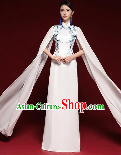 Chinese National Catwalks Embroidered White Cheongsam Traditional Costume Tang Suit Qipao Dress for Women