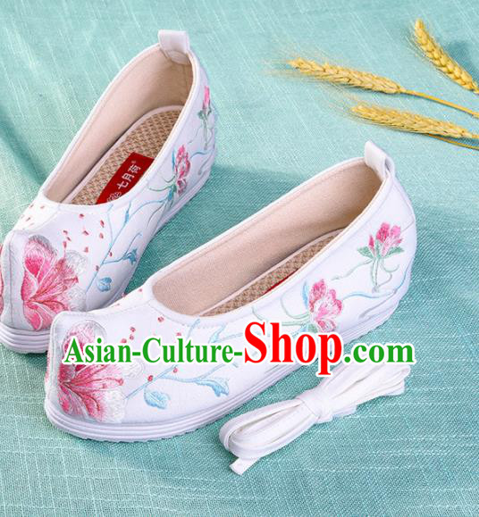 Chinese Traditional Hanfu White Cloth Shoes Embroidered Shoes Handmade Ancient Princess Shoes for Women