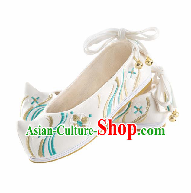 Chinese Ancient Princess Shoes Hanfu Shoes Handmade White Embroidered Shoes for Women