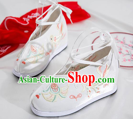 Asian Chinese Traditional White Embroidered Shoes Ancient Princess Shoes Hanfu Shoes for Women