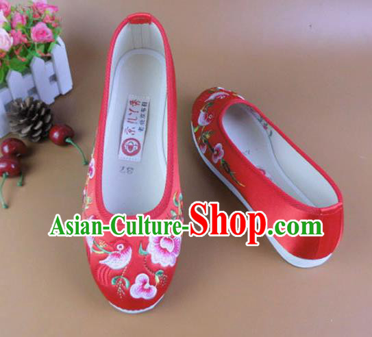 Asian Chinese National Embroidered Peach Blossom Red Shoes Ancient Princess Satin Shoes Traditional Hanfu Shoes for Women