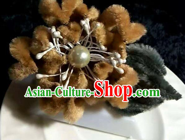 Handmade Chinese Ancient Qing Dynasty Light Tan Velvet Chrysanthemum Hairpins Traditional Court Hanfu Hair Accessories for Women