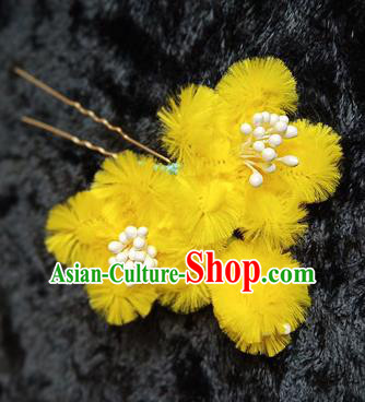 Chinese Handmade Qing Dynasty Court Yellow Plum Velvet Hairpins Traditional Ancient Hanfu Hair Accessories for Women