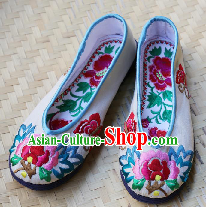 Traditional Chinese White Embroidered Shoes Handmade Hanfu Shoes Ancient Princess Shoes for Women