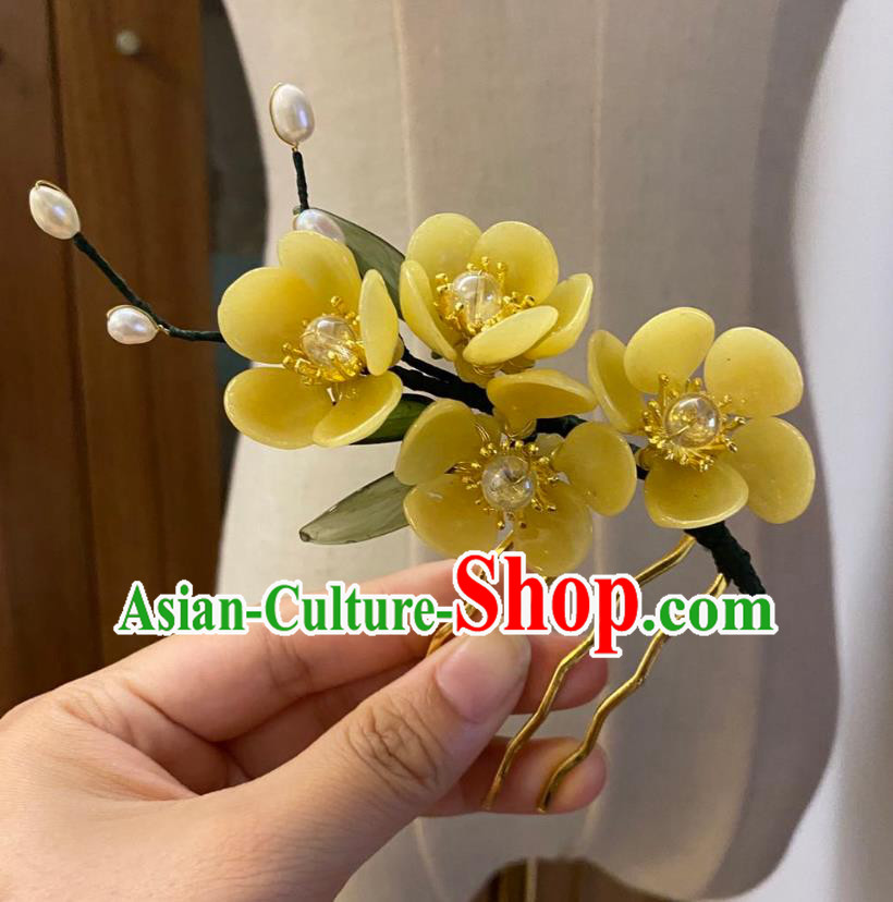 Chinese Classical Yellow Plum Hair Comb Women Hanfu Hair Accessories Handmade Ancient Ming Dynasty Princess Flowers Hairpin