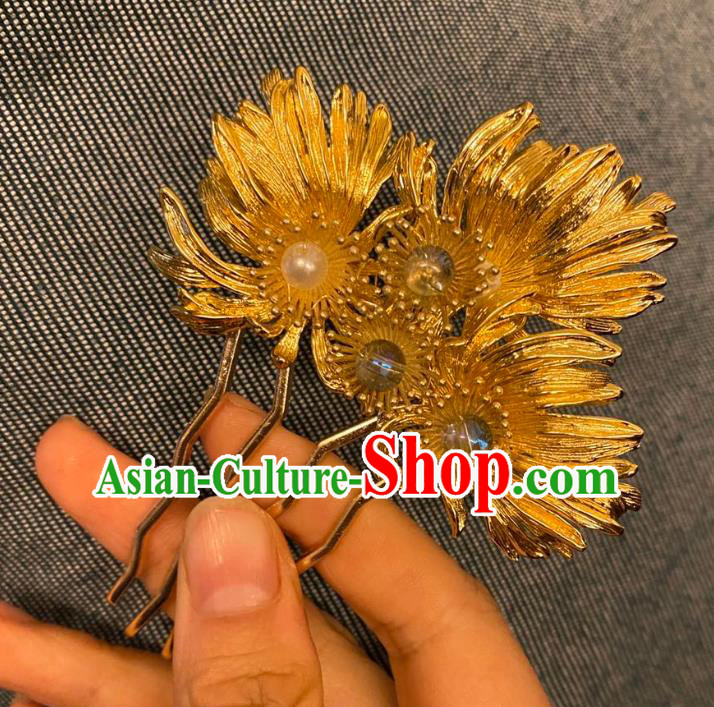 Chinese Ancient Empress Golden Chrysanthemum Hairpins Hair Accessories Handmade Ming Dynasty Court Hair Comb