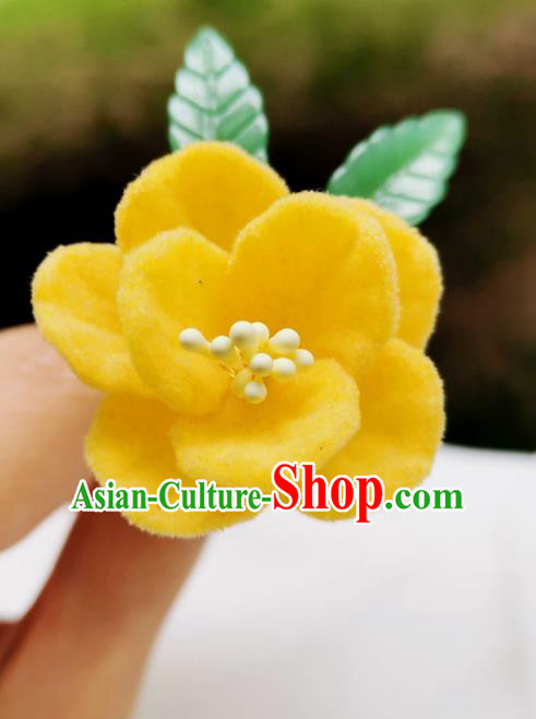Chinese Qing Dynasty Yellow Velvet Camellia Hair Stick Handmade Hair Accessories Hanfu Ancient Princess Flowers Hairpins