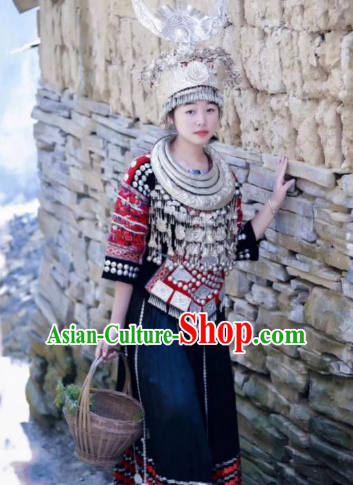 China Miao Minority Embroidered Blouse and Skirt Traditional Nationality Folk Dance Apparels Ethnic Festival Clothing with Headwear