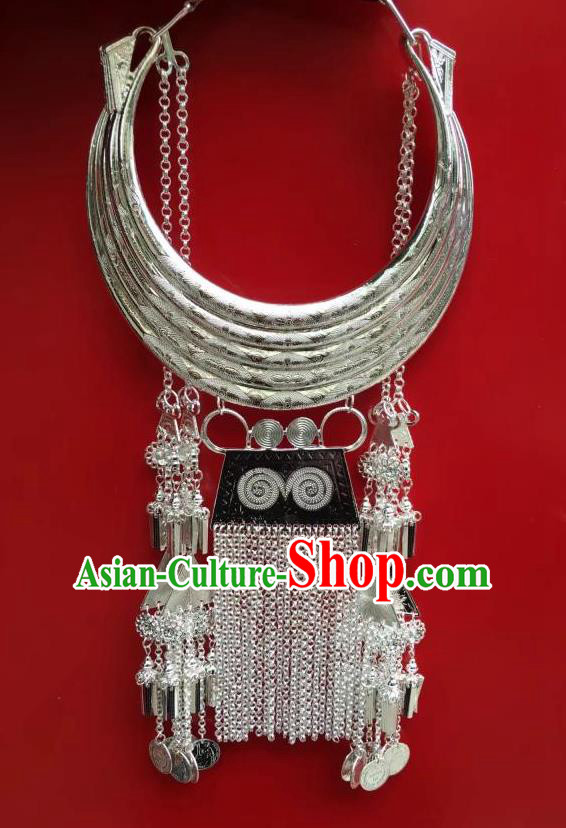 Chinese Miao Ethnic Bride Jewelry Handmade Longevity Lock Accessories Yunnan Nationality Silver Carving Necklace