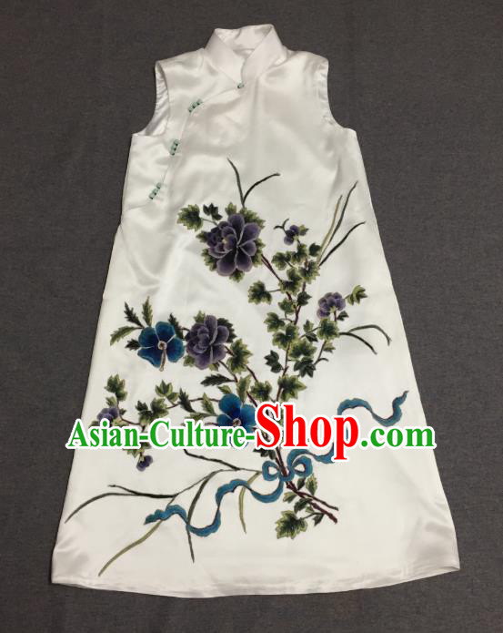 China Women National Clothing Embroidered White Silk Qipao Dress Vest Cheongsam