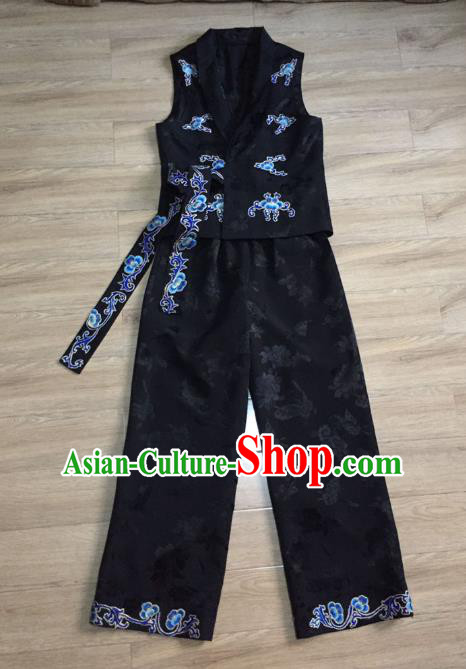 China Embroidered Black Silk Vest and Pants Women National Clothing Cheongsam Outfits