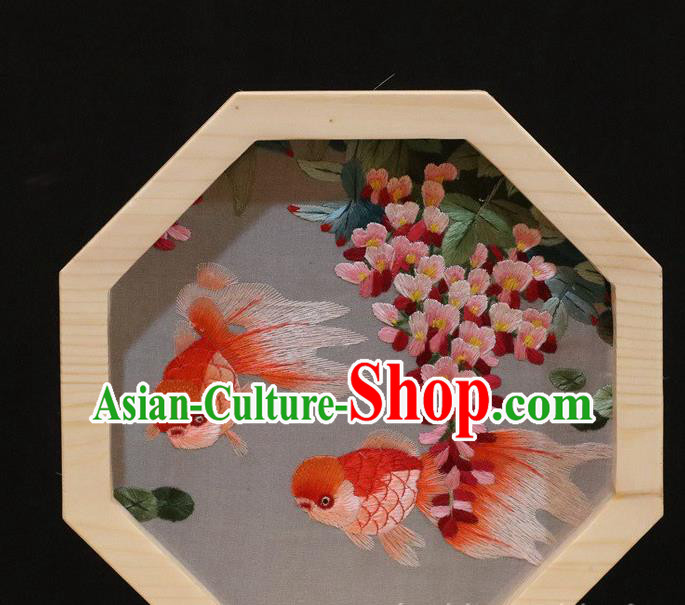 China Traditional Table Decoration Embroidery Goldfish Craft Handmade Wood Octagon Desk Screen