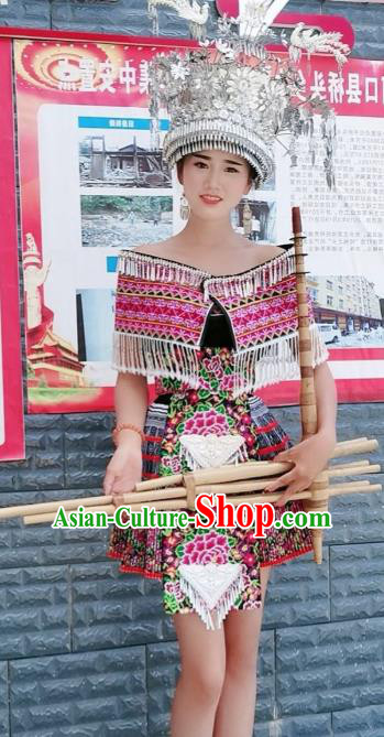 China Ethnic Stage Show Embroidered Costumes Miao Nationality Fashion Top Quality Minority Clothing and Hat