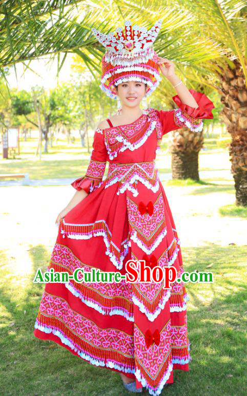 China Traditional Ethnic Celebration Costume Miao Minority Nationality Festival Clothing with Headpiece