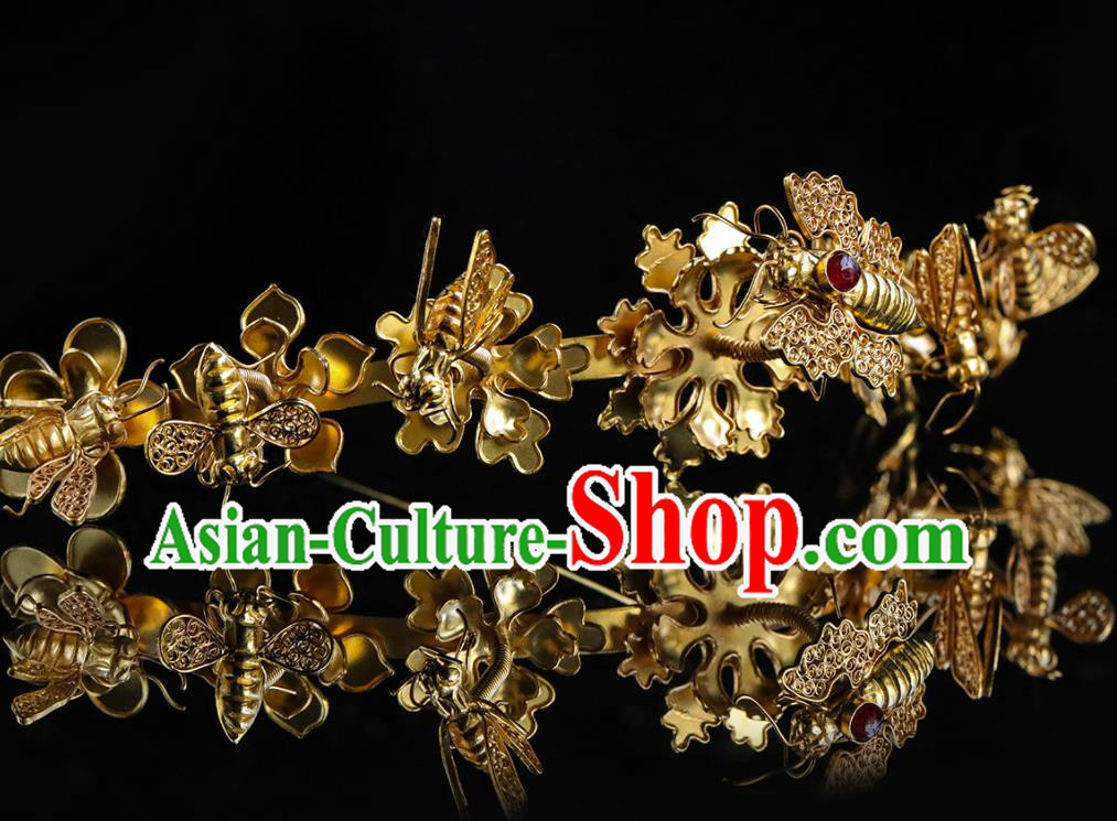 China Traditional Hair Accessories Handmade Ancient Empress Hair Crown Ming Dynasty Palace Golden Butterfly Hairpin for Women