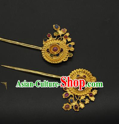 China Traditional Ming Dynasty Gems Hair Stick Handmade Golden Hairpin Ancient Court Empress Hair Accessories