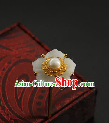 China Ancient Princess Hair Accessories Traditional Handmade Court White Jade Plum Hairpin Ming Dynasty Pearl Hair Stick