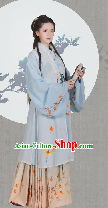Traditional China Ancient Noble Mistress Hanfu Dress Ming Dynasty Patrician Beauty Historical Clothing